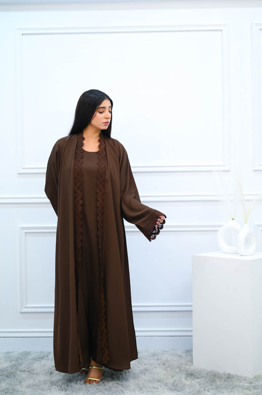 The Espresso Lace Farasha Abaya – Textured Crepe with Scalloped Lace