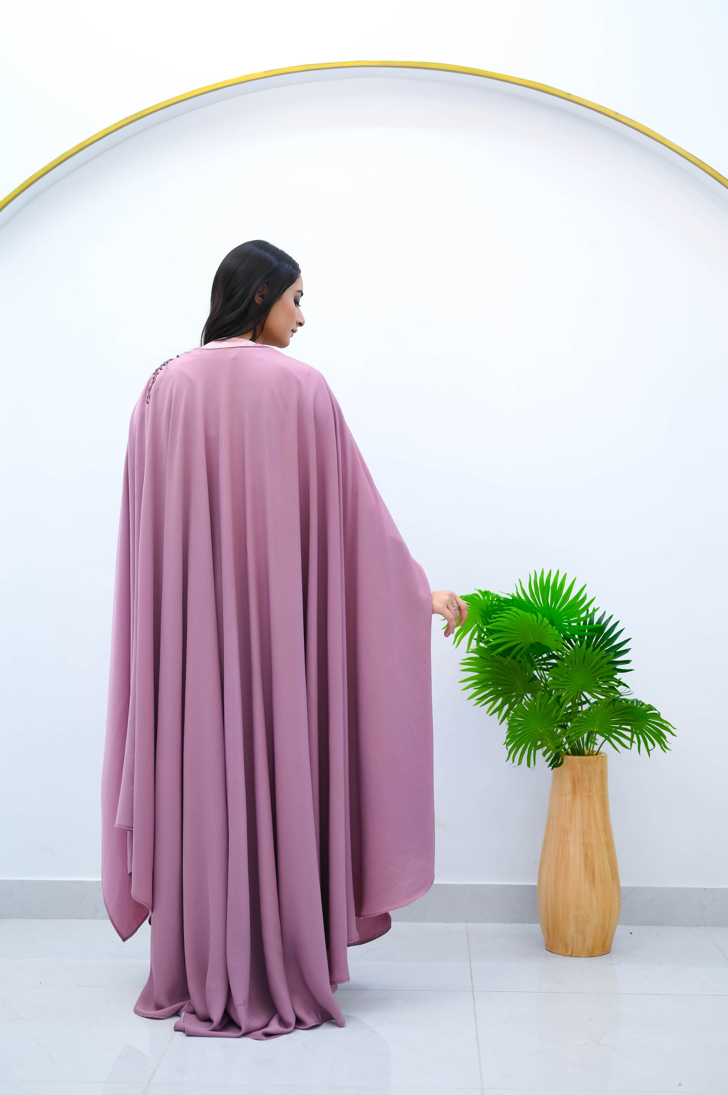 The Dusty Rose Cape Abaya – Layered Floral Embroidery Set