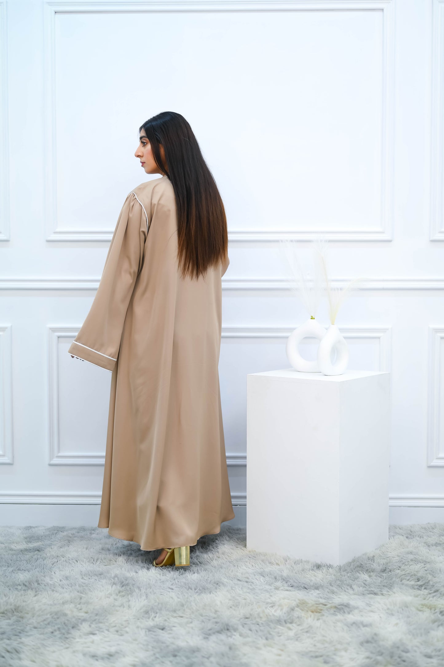 The Serene Minimalist Abaya – Taupe Beige with White Silk Piping