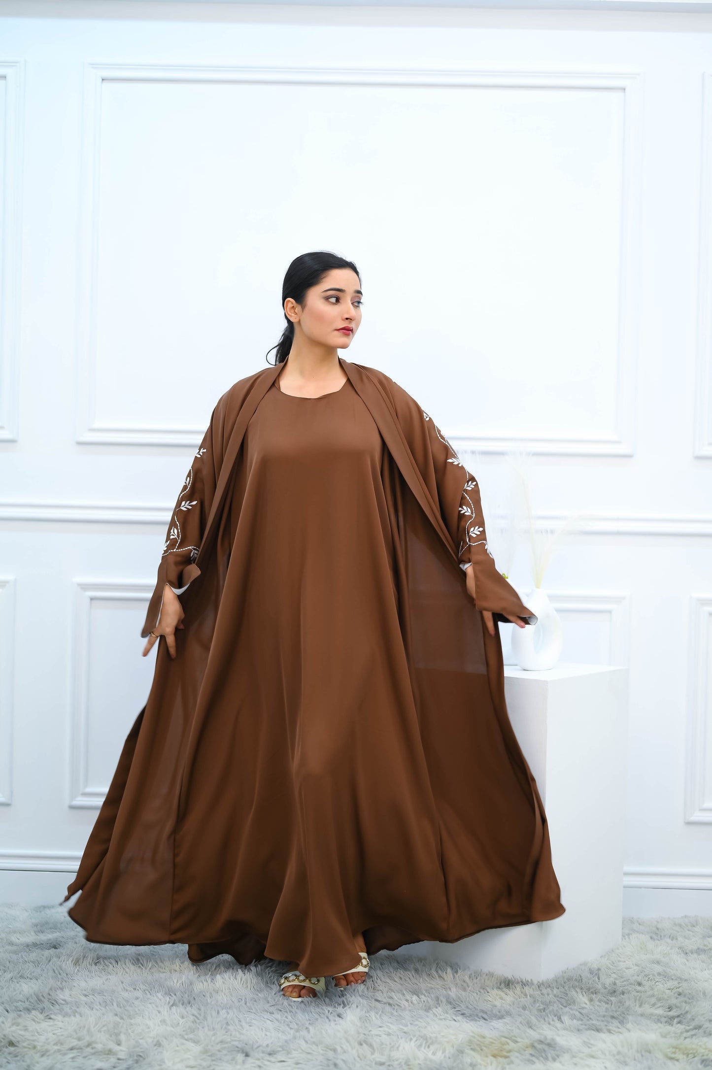 The Earth & Vine Abaya – Rich Chocolate with Botanical Embroidery